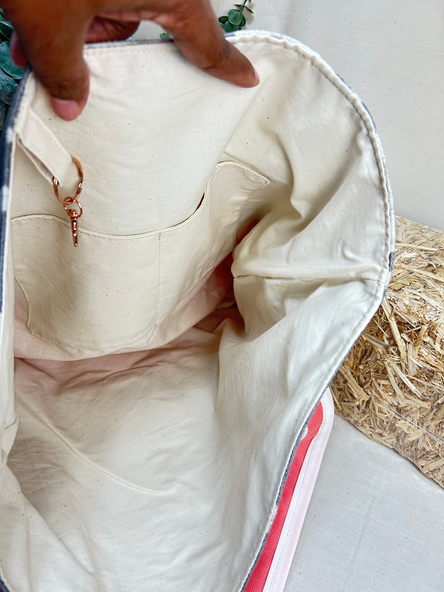 Mama Cow Girl Tote / Medium Analog Bag